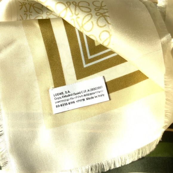 LOEWE Big Square Scarf - Picture 3 of 4